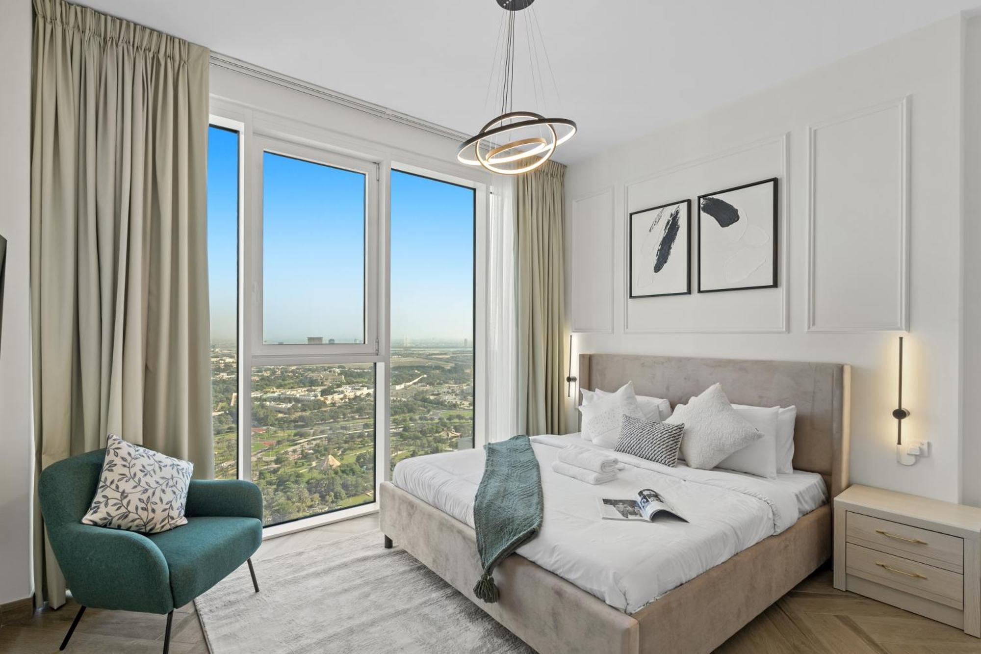 Elegant 3br Study 5 Mins From Frame Apartment Dubai